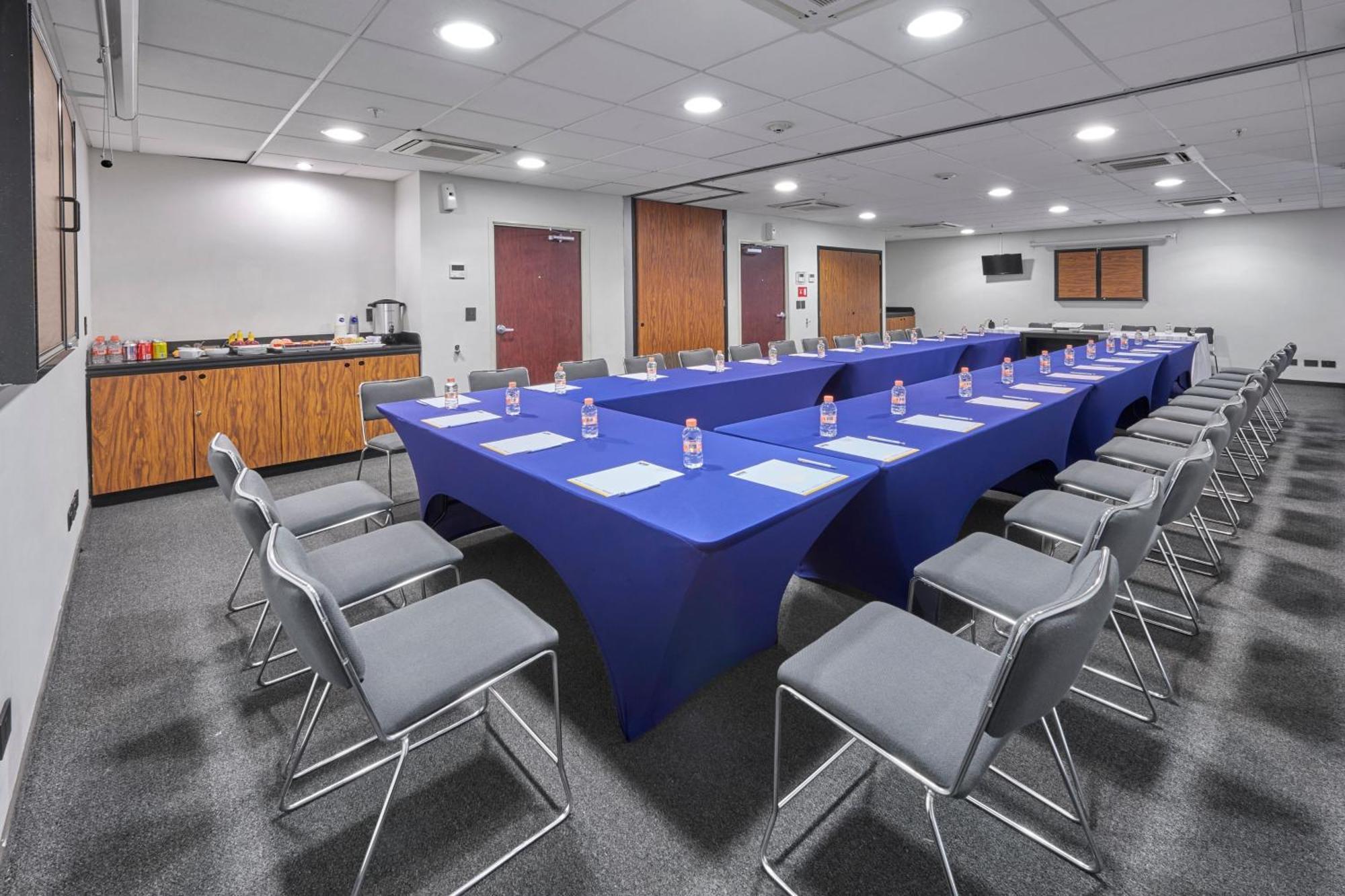 City Express By Marriott Queretaro Jurica Екстериор снимка