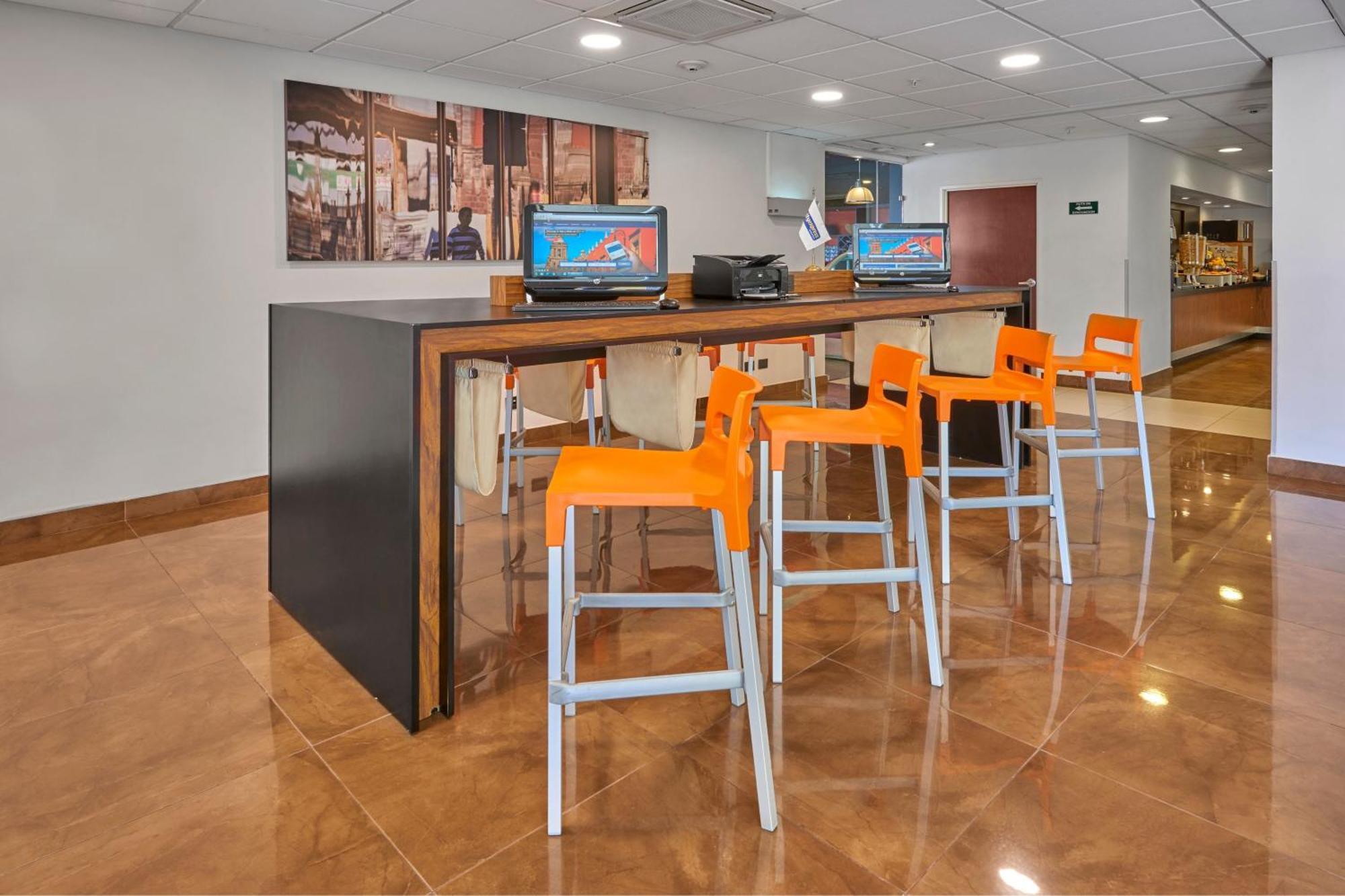 City Express By Marriott Queretaro Jurica Екстериор снимка