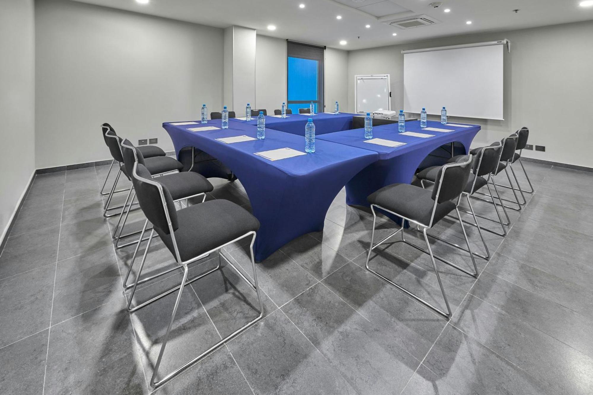 City Express By Marriott Queretaro Jurica Екстериор снимка