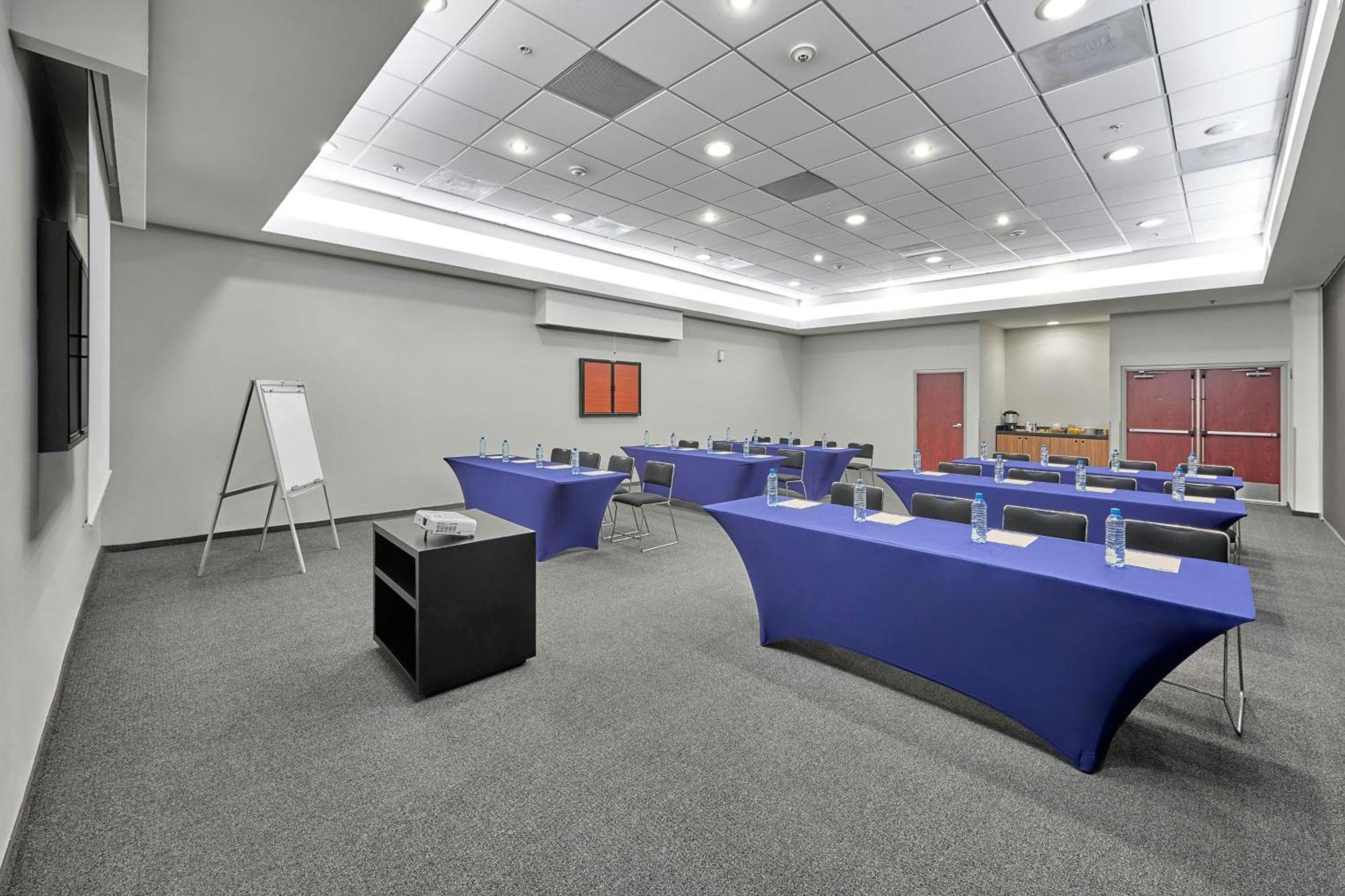 City Express By Marriott Queretaro Jurica Екстериор снимка